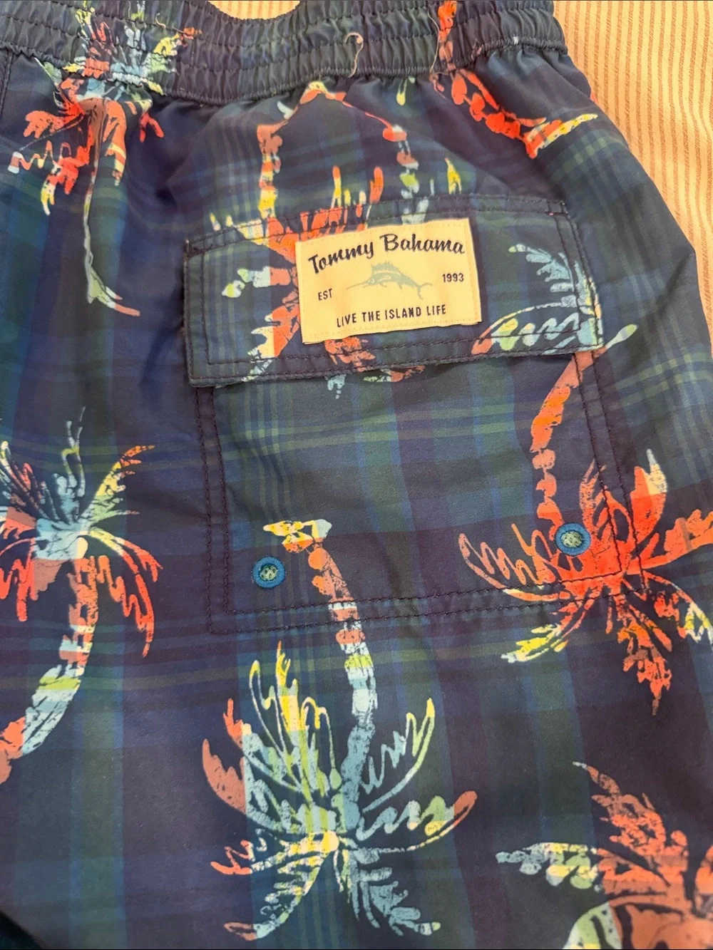 Tommy Bahama Swim Trunks size Large VGC